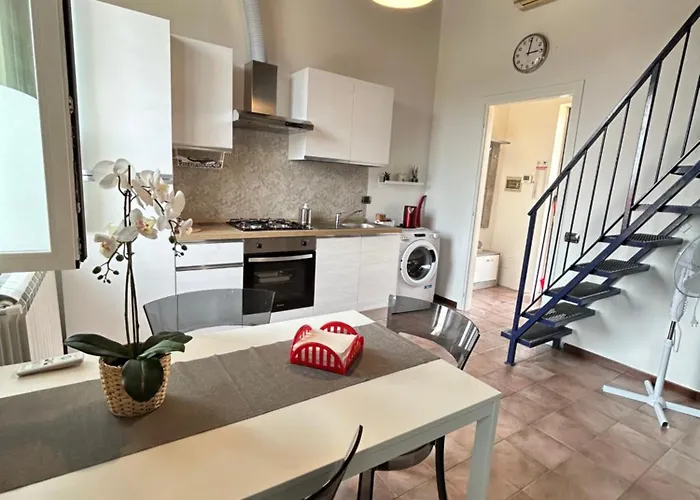 Residenza Dora אינוורונו